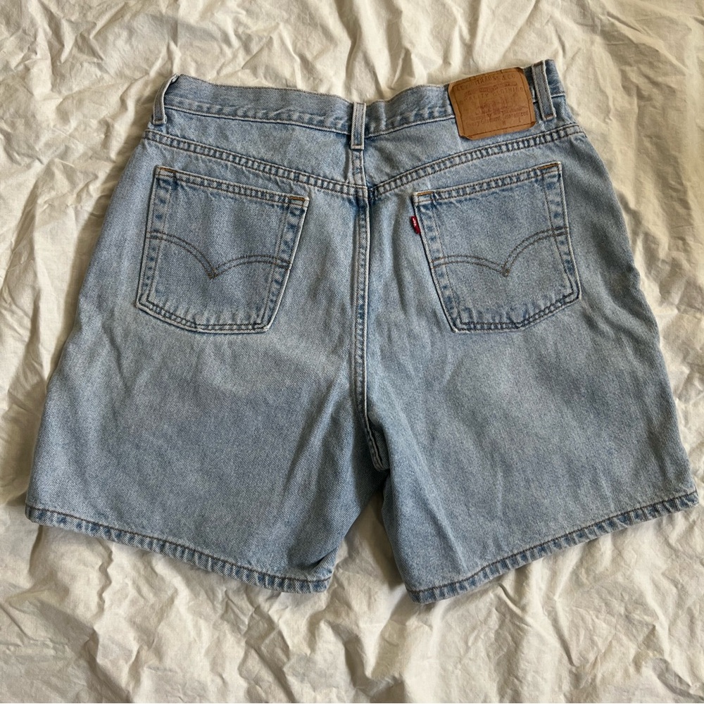 Levi’s light washed, high wasted denim shorts